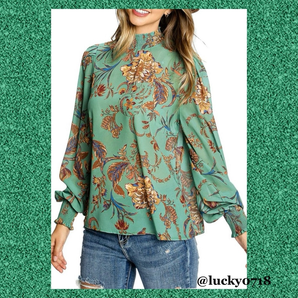 Vici Flying Tomato NWOT Boho Chiffon Smocked Mock Neck Sage Floral Top Sz S